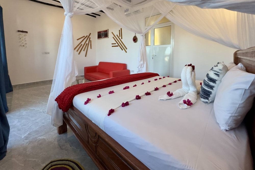 Zanzibar Lodge Deluxe Double Room, 1 King Bed, Ocean View 2