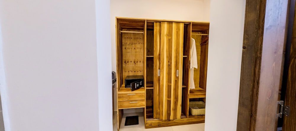 Royal Mandarin Hotel & Resort Double or Twin Room, Sea View 7