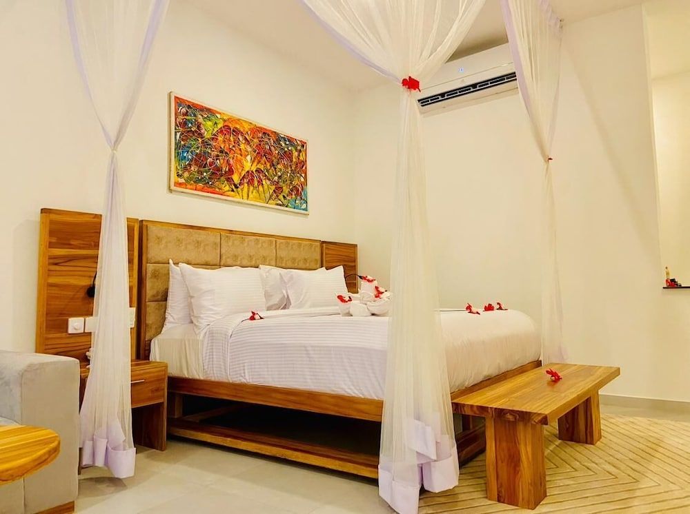 Royal Mandarin Hotel & Resort Standard Room 5