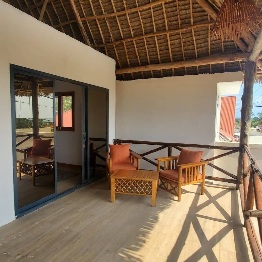 Sand and Sunset Deluxe Double or Twin Room, Sea View 10