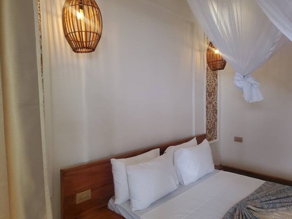 Sand and Sunset Deluxe Double or Twin Room, Sea View 2