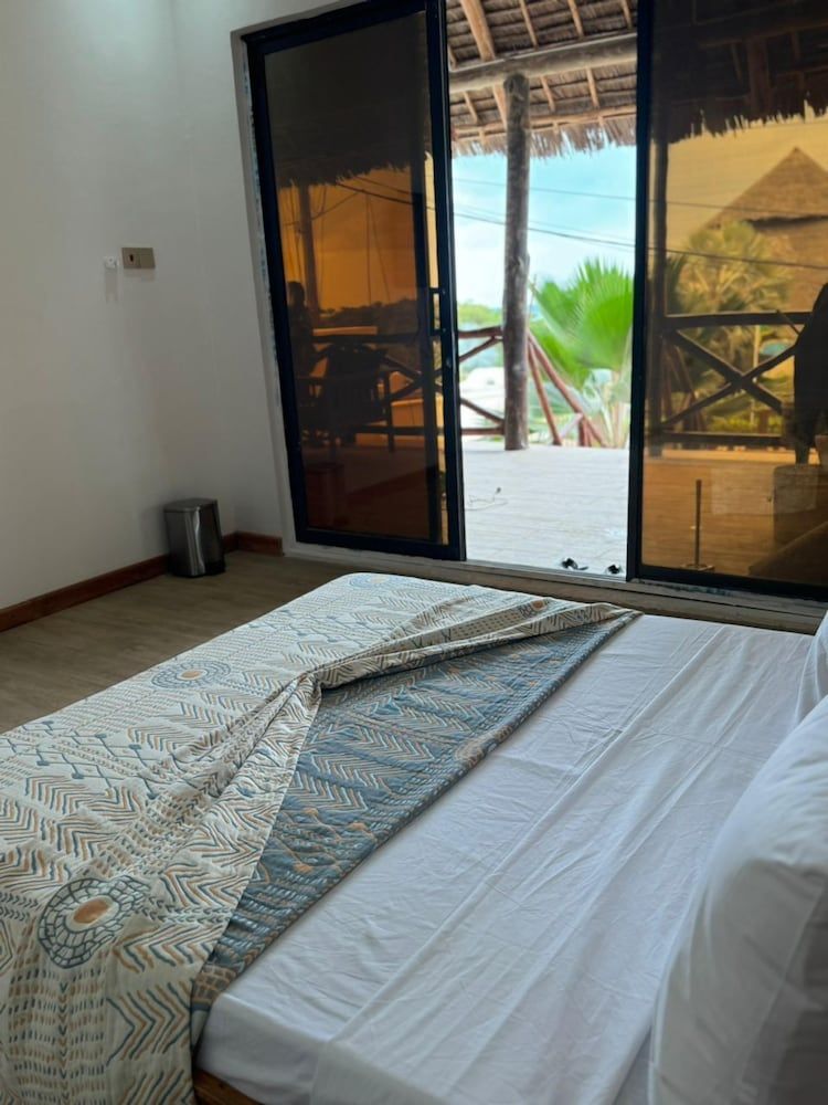 Sand and Sunset Deluxe Double or Twin Room, Sea View