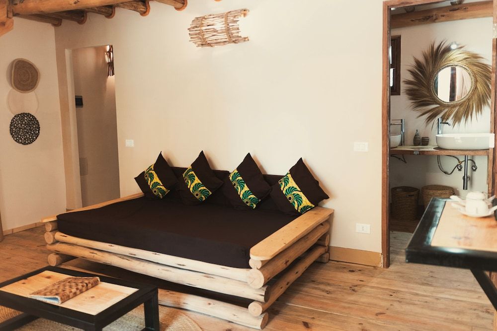 Tsunami village Superior Suite, Garden View 11