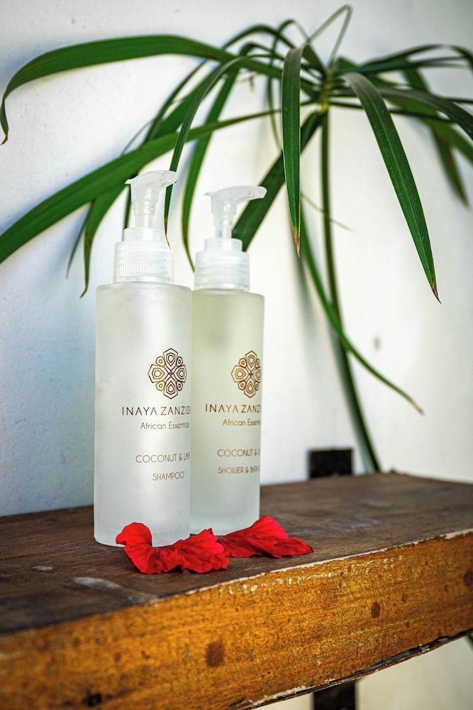 Seconda Stella Boutique Deluxe Bungalow, Pool View 18