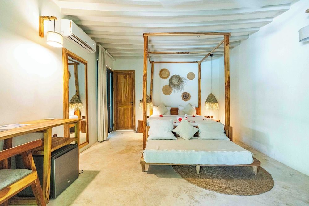 Seconda Stella Boutique Deluxe Bungalow, Pool View 2