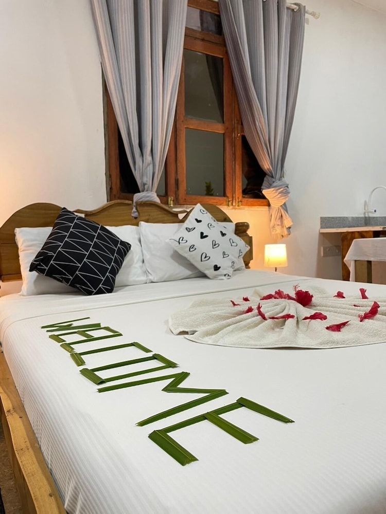 zanzllywood hotel and apartments Exclusive Double Room, 1 Bedroom, Garden View 5