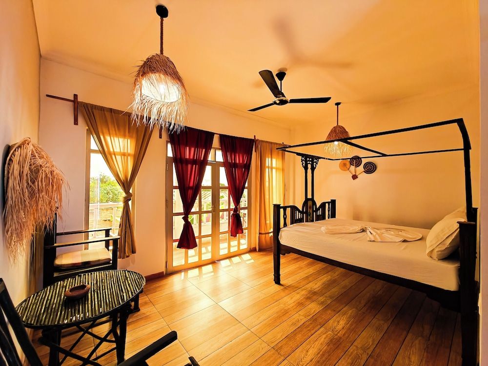 Nungwi Roses Lodge Comfort Double or Twin Room, Balcony, Pool View 15