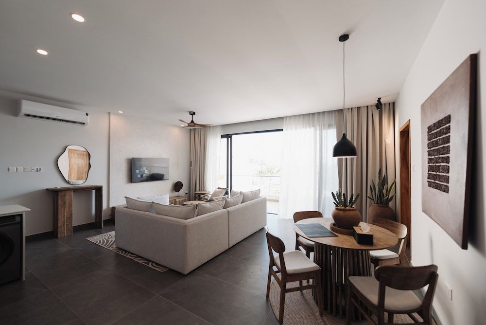 Johari Beach Residences Apartment, 1 Bedroom, Balcony, Ocean View 3