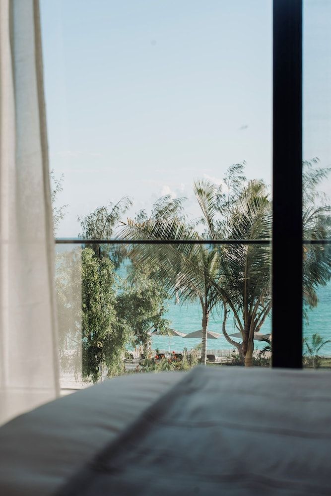 Johari Beach Residences Apartment, 1 Bedroom, Balcony, Ocean View 4