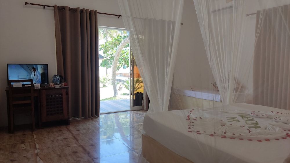 Deluxe Triple Room, Garden View
