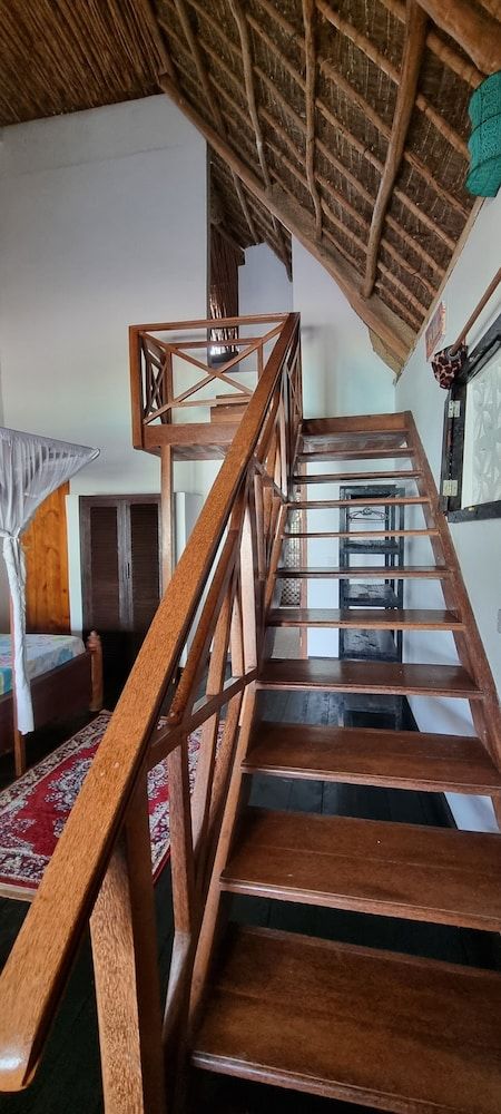 Salama & Mbuyuni Bungalows Traditional Villa, Multiple Beds, Pool View 2