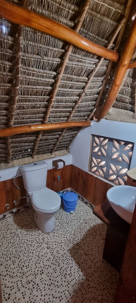 Salama & Mbuyuni Bungalows Traditional Villa, Multiple Beds, Pool View 17