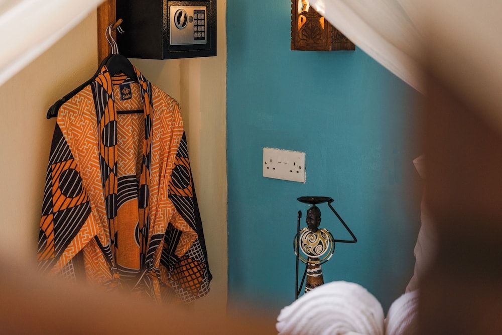 Emerald Palm Boutique Hotel Deluxe Double Room 13