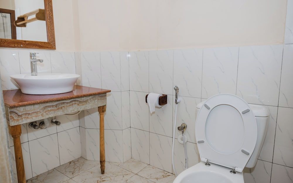 Emerald Palm Boutique Hotel Deluxe Double Room 17