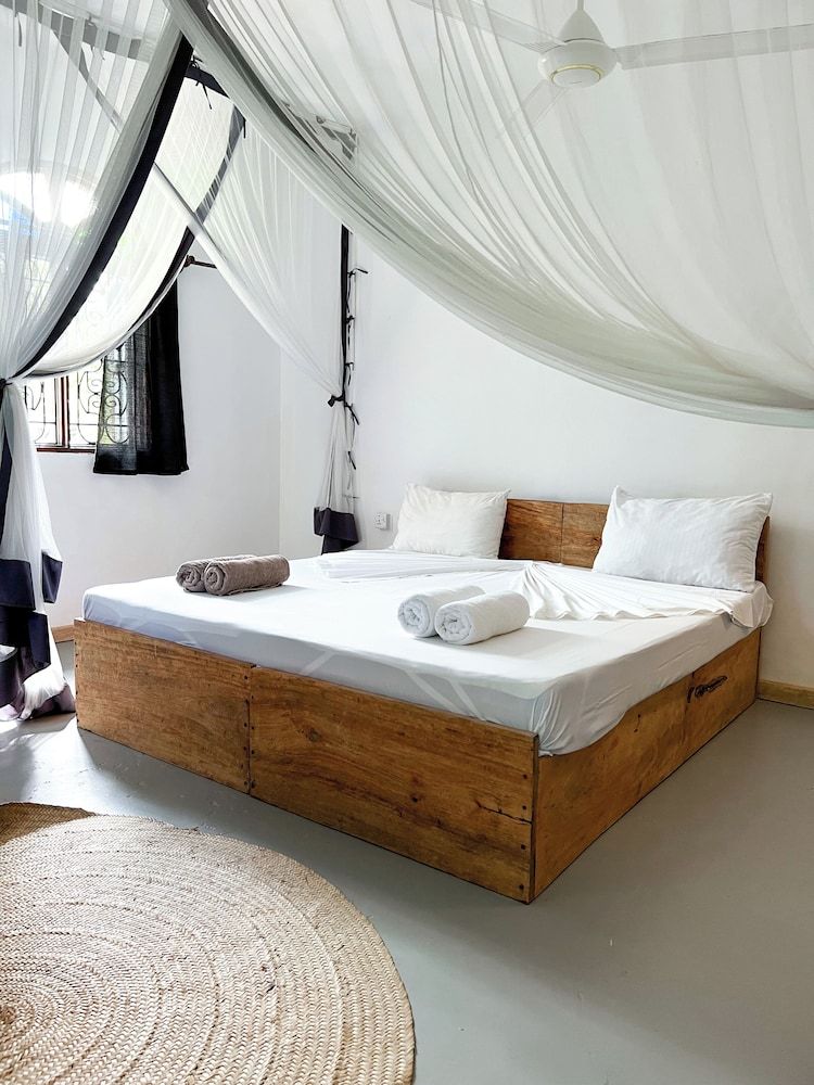 Deluxe Double or Twin Room, Non Smoking, Pool View (Villa with Pool)