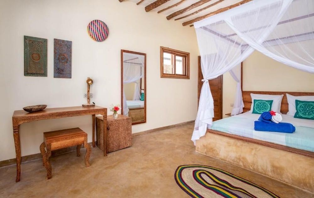 Marafiki Beach Hotel & Spa Deluxe Triple Room, 1 Bedroom, Ocean View 3