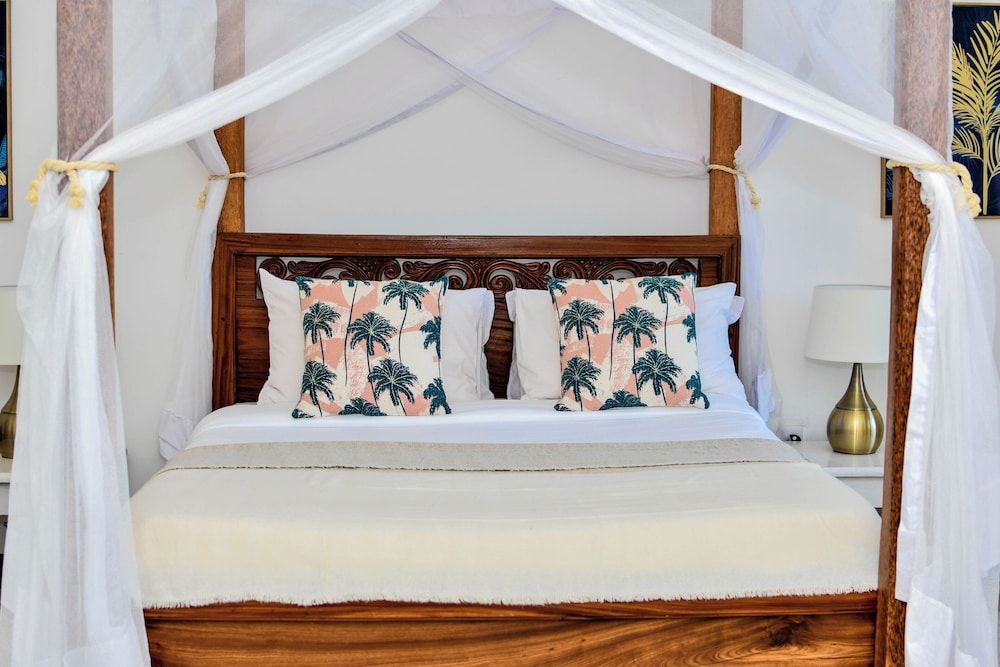 Coral Bay Zanzibar Deluxe Double Room 3