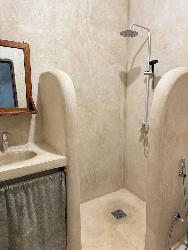 The Garden Classic Shared Dormitory, Mixed Dorm