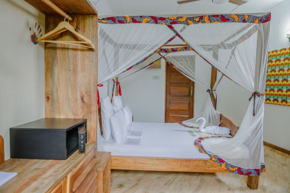 Shoki Shoki Hotel Stone Town Family Quadruple Room 5