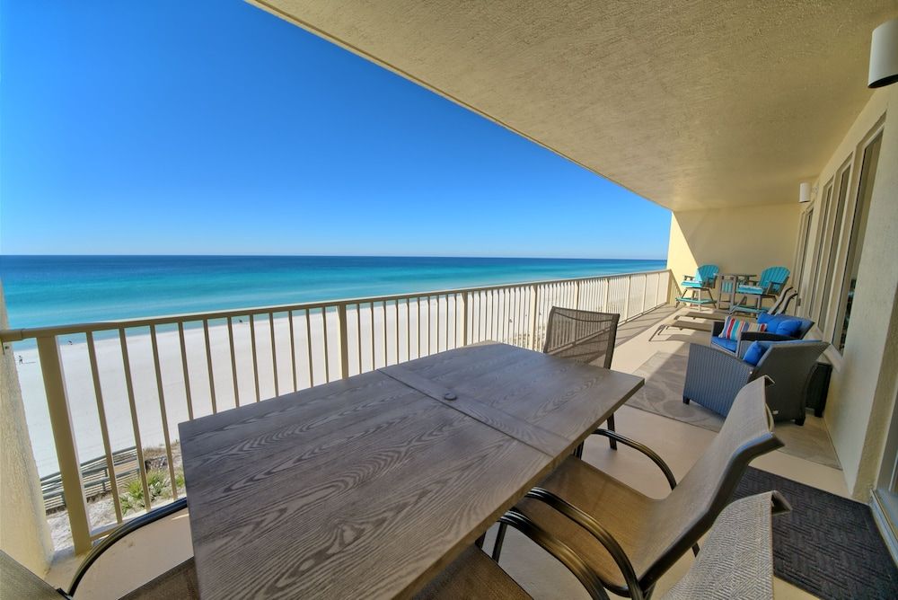 Condo, 2 Bedrooms
