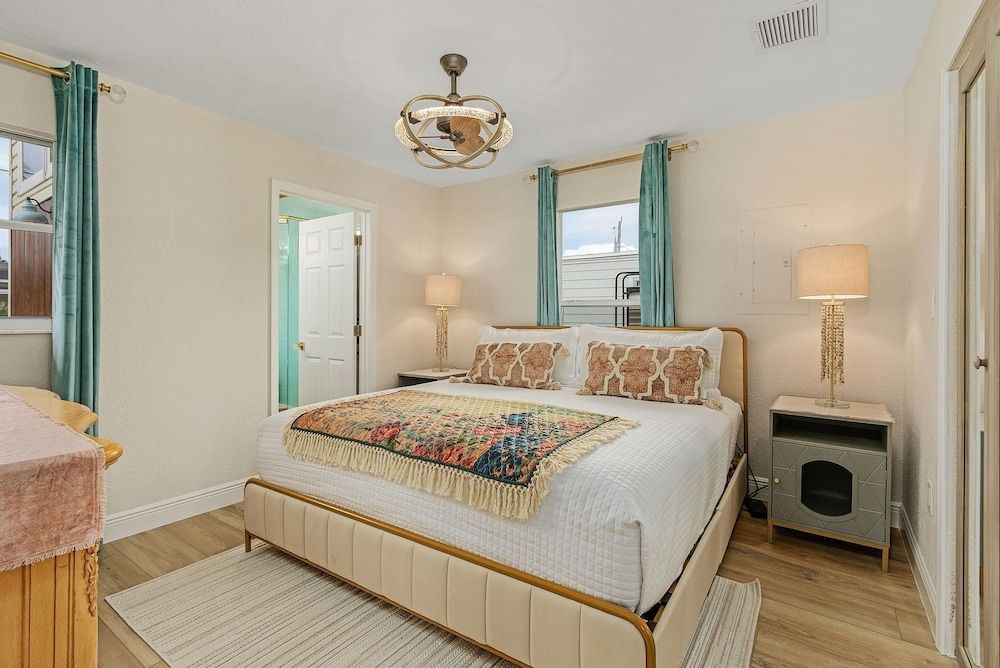 House, 2 Bedrooms