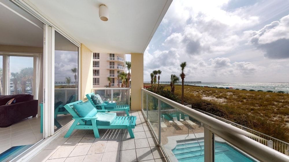 Condo, 3 Bedrooms