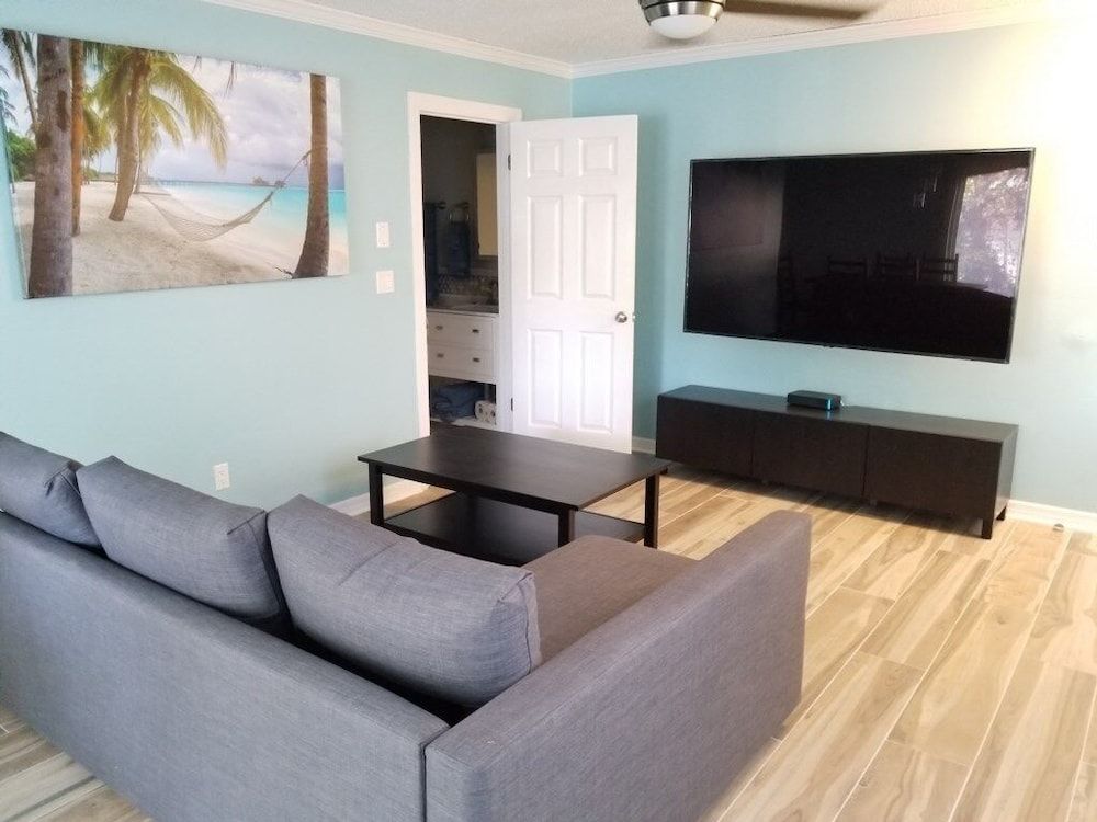 House, 1 Bedroom