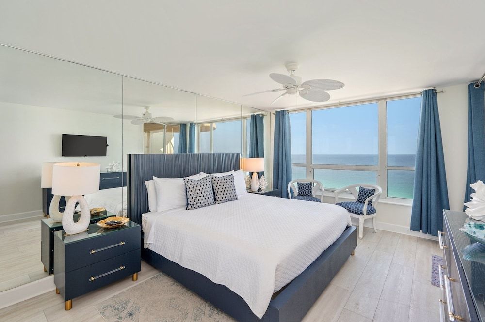 Condo, 2 Bedrooms