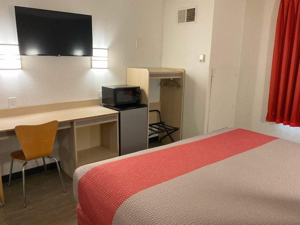 Motel 6 Jackson Airport, Pearl