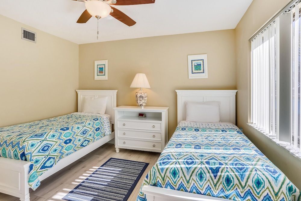 Condo, 1 King Bed (Land's End 3-206 Bay Front - Premier)