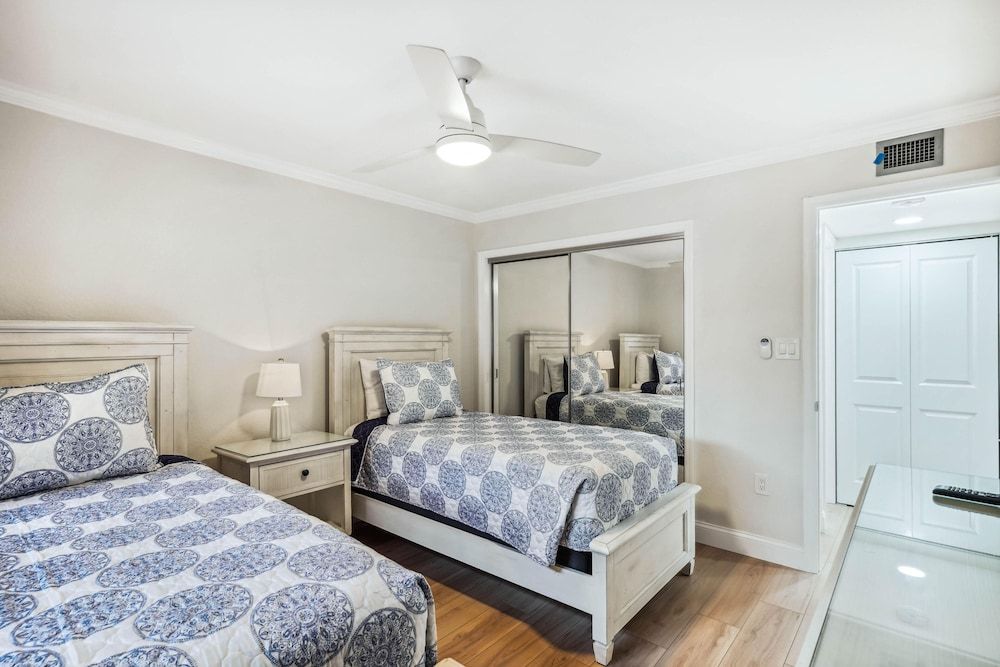 Condo, 1 King Bed (Land's End 4-204 Bay Front - Premier)