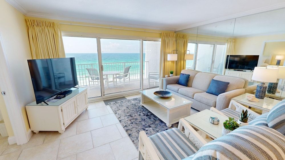 Condo, 2 Bedrooms