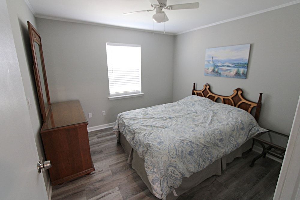 House, Multiple Beds, Kitchen (Silver Sands South)