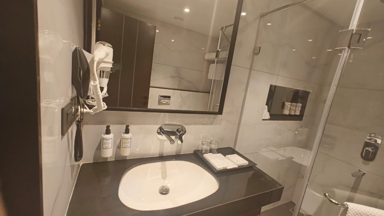 Varay Grande' DELUXE TWIN 3