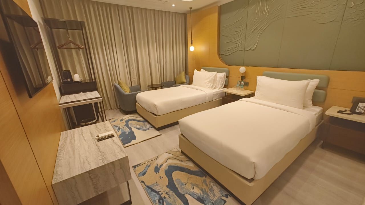 Varay Grande' DELUXE TWIN 6