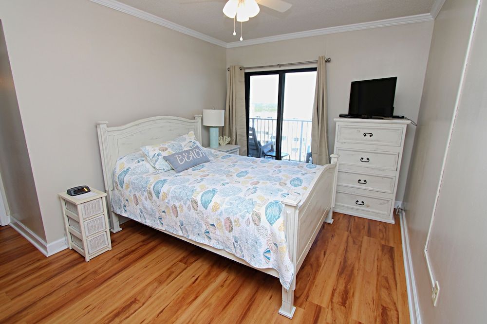 Condo, Multiple Beds, Balcony, Beach View (Gulf Shores Plantation 1142)