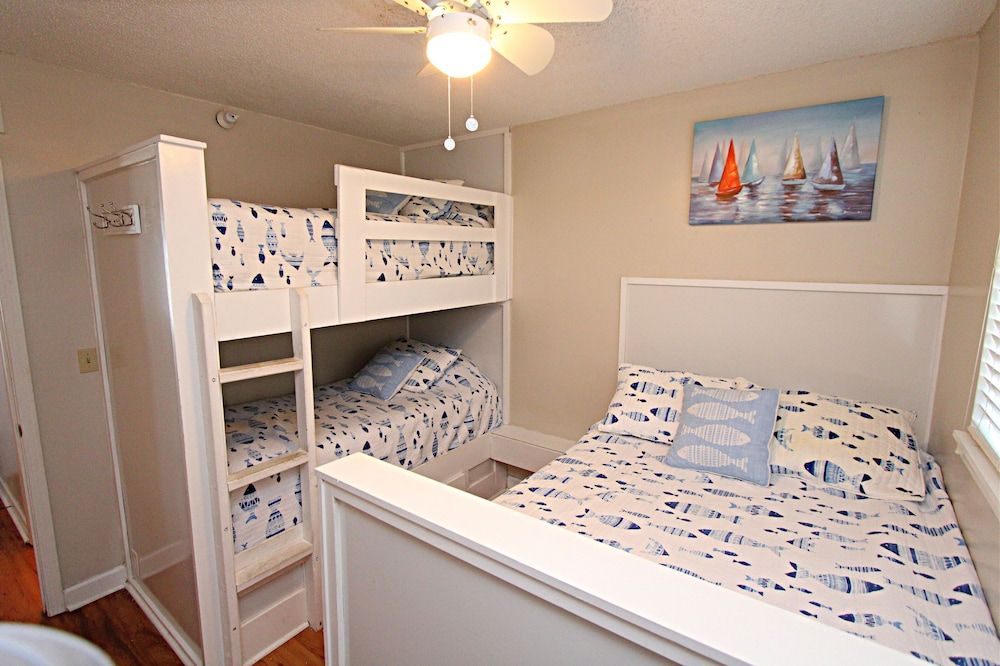 Condo, Multiple Beds, Balcony, Beach View (Gulf Shores Plantation 1142)
