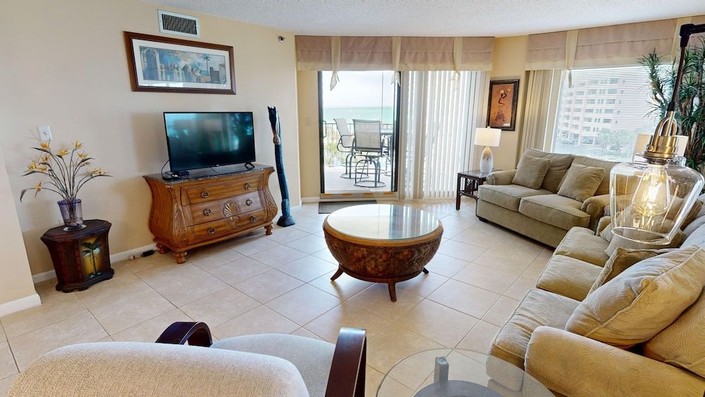 Condo, 2 Bedrooms
