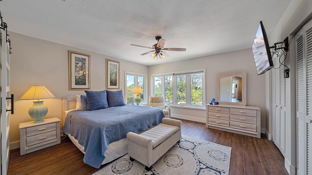 Condo, 2 Bedrooms