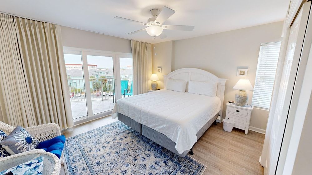 Condo, 3 Bedrooms