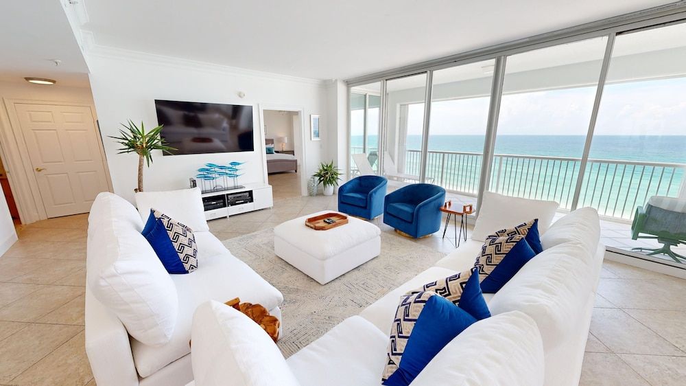 Condo, 3 Bedrooms