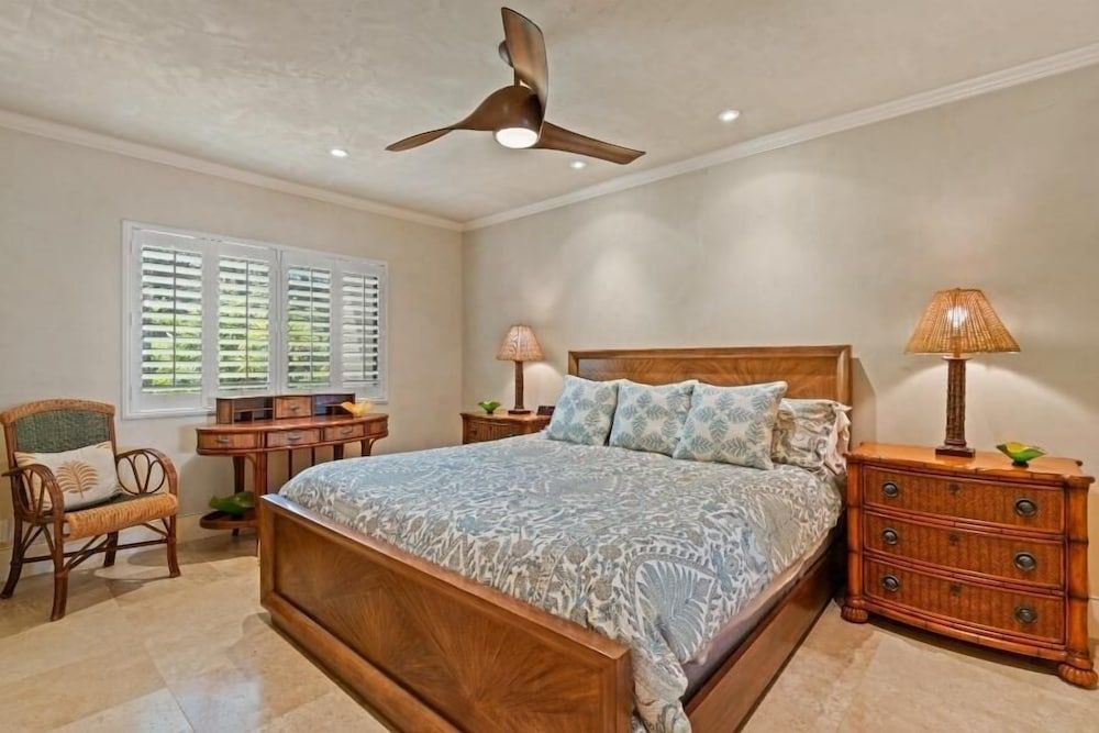 Condo, 2 Bedrooms
