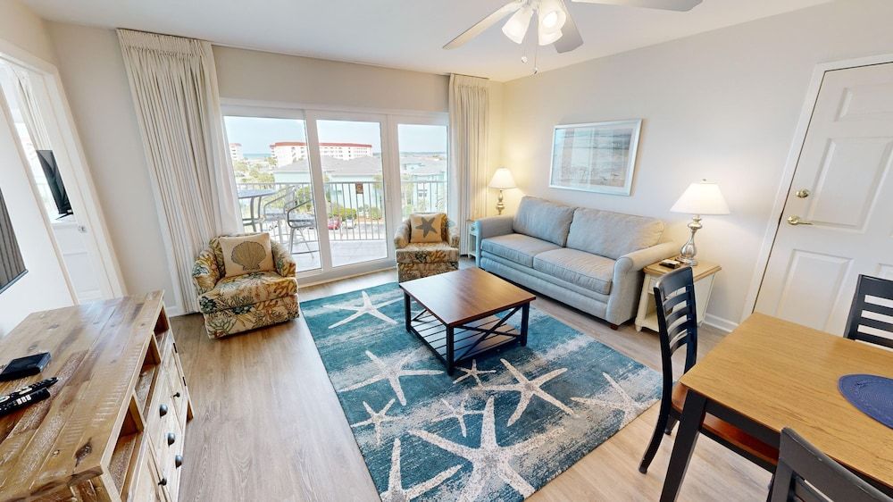 Condo, 2 Bedrooms
