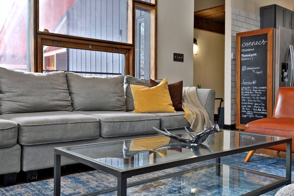 Whitetail Chalet 4 Bedroom Home House, 4 Bedrooms 18