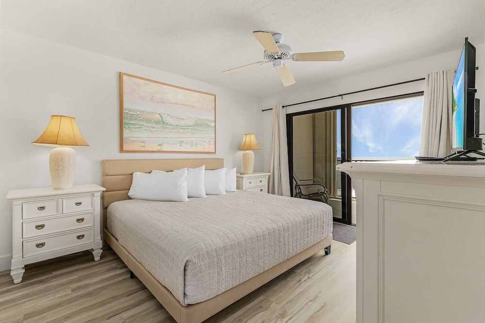 Condo, 3 Bedrooms