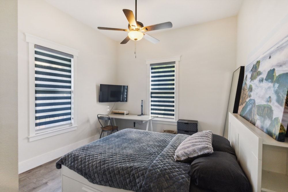 House, 2 Bedrooms