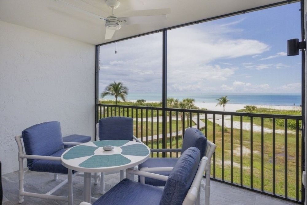 Condo, 2 Bedrooms