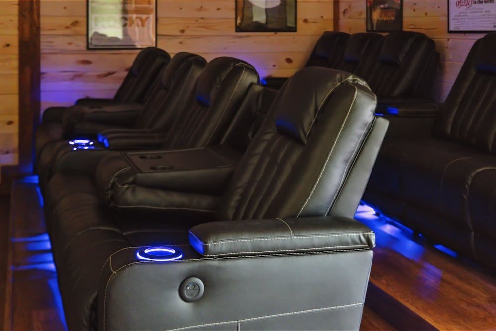 Smoky Mountain Splash 6 Bedroom Cabin by RedAwning Cabin, 6 Bedrooms 62