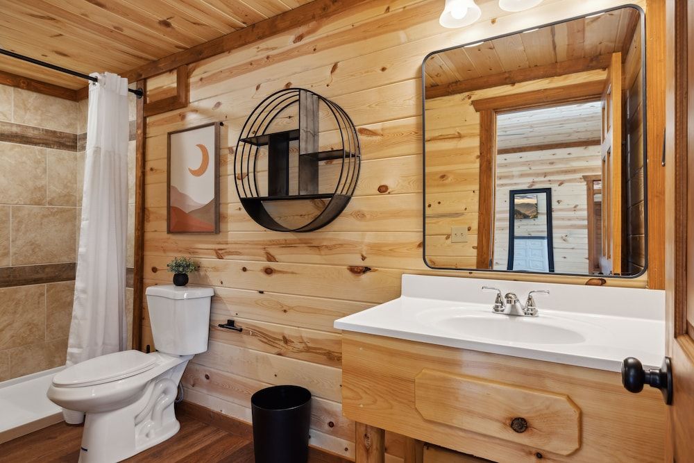 Smoky Mountain Splash 6 Bedroom Cabin by RedAwning Cabin, 6 Bedrooms 28