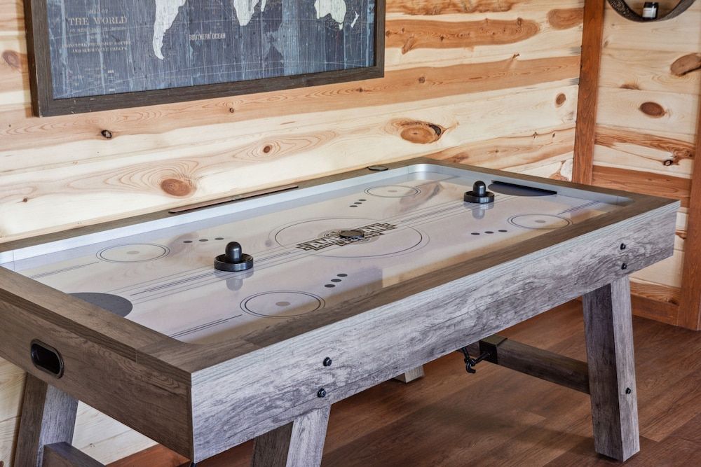 Smoky Mountain Splash 6 Bedroom Cabin by RedAwning Cabin, 6 Bedrooms 47